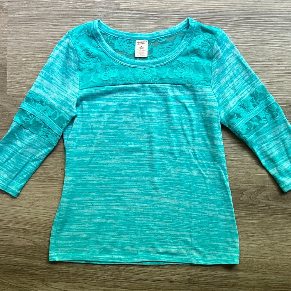 10/12 Arizona Teal Lace Top with 3/4 length Sleeves